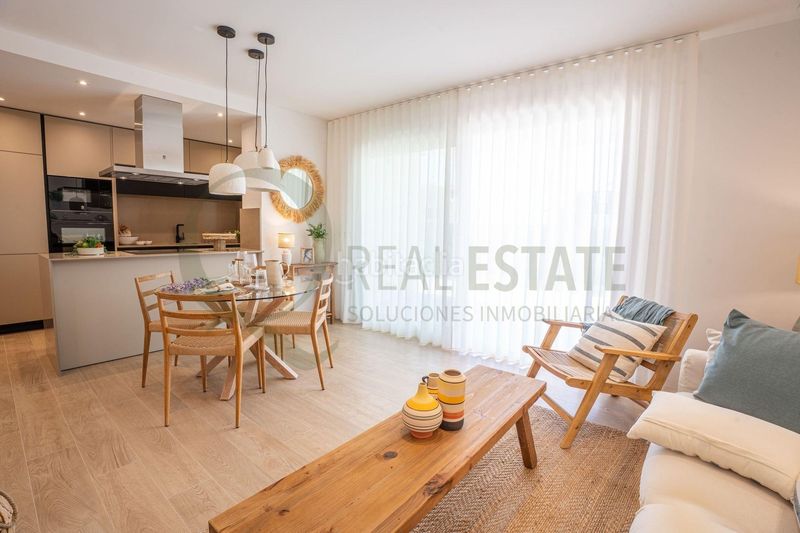 Foto ae0da47a-8370-4fcb-b350-48d31dbb6e4b. Planta baixa amb aparcament piscina a Algorfa