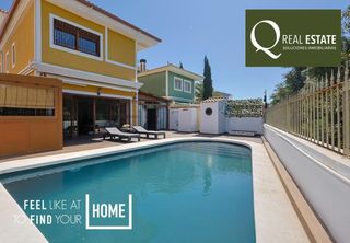 Xalet  Avenida conrado albaladejo. Villa independiente en san juan golf con amplios espacios y pisc