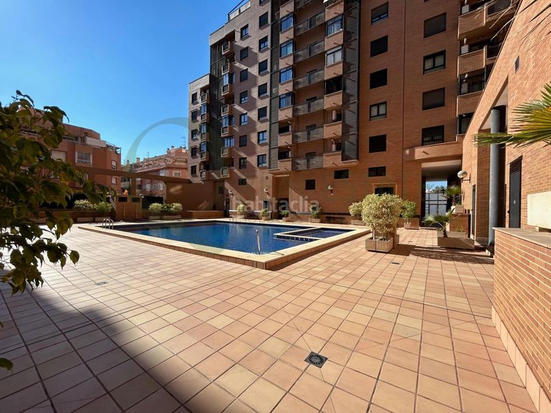 Foto 028ca2e3-95e8-4139-90ce-4519934b1702. Pis amb calefacció piscina a Babel Alicante