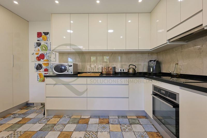 Foto 27c487b7-418f-400f-a253-26e2ab2c0451. Xalet amb aparcament piscina a Almajada-Ravel Mutxamel