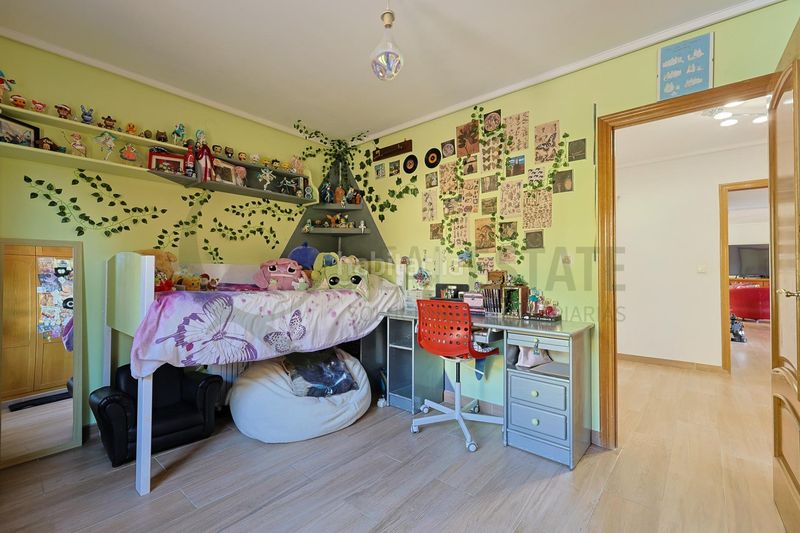 Foto 30ff4396-f8d0-4ccb-90ca-56db59c0c51c. Xalet amb aparcament piscina a Almajada-Ravel Mutxamel