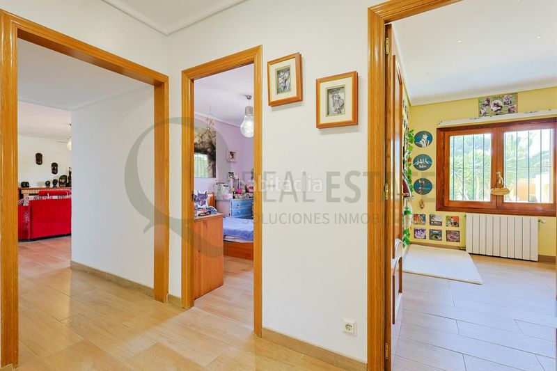 Foto 41c9bef7-9b4d-4070-8ea4-4b9813af7b44. Xalet amb aparcament piscina a Almajada-Ravel Mutxamel