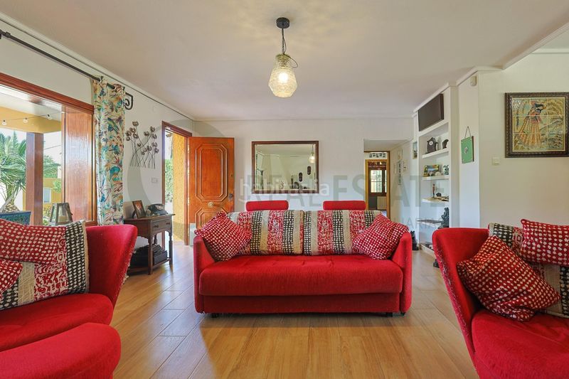 Foto 7d293a53-f403-4ef1-9a07-a43755e28d5c. Xalet amb aparcament piscina a Almajada-Ravel Mutxamel