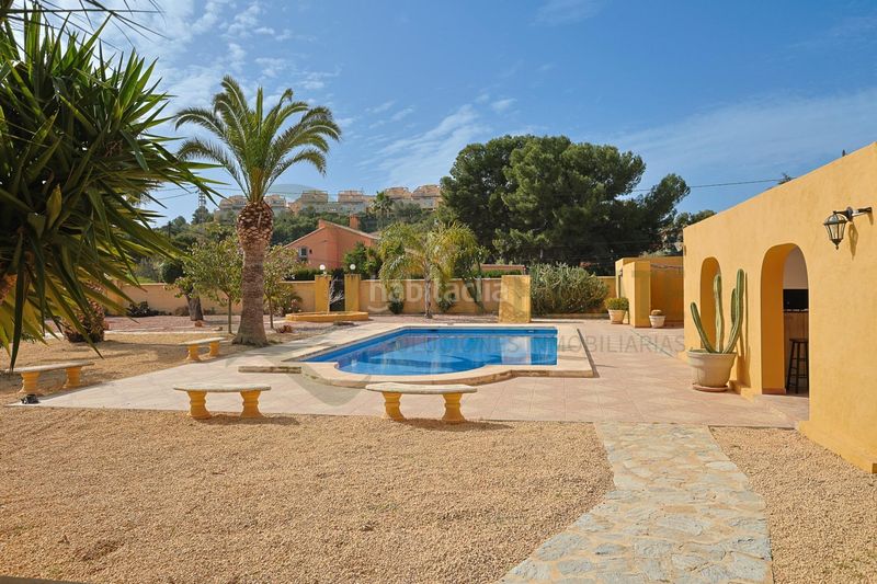 Foto 876eb901-2973-4f29-b25f-22d0a8341e47. Xalet amb aparcament piscina a Almajada-Ravel Mutxamel