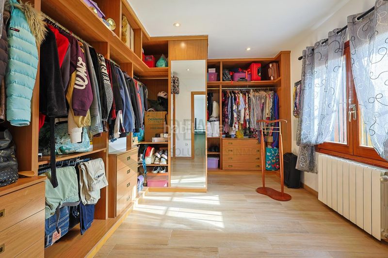 Foto a5b3abb0-a0d2-4440-bc38-8c0d4017ae80. Xalet amb aparcament piscina a Almajada-Ravel Mutxamel