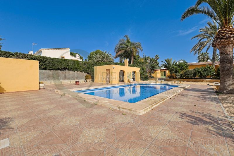 Foto af9b8863-fbe8-4e6d-9a4f-8d7b2708b832. Xalet amb aparcament piscina a Almajada-Ravel Mutxamel