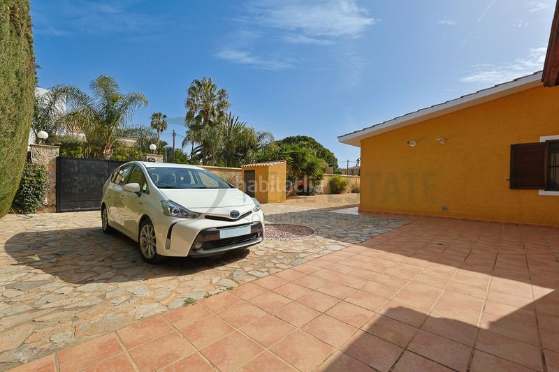 Foto cacceab4-b420-4d3f-afe0-47f1af9b6659. Xalet amb aparcament piscina a Almajada-Ravel Mutxamel