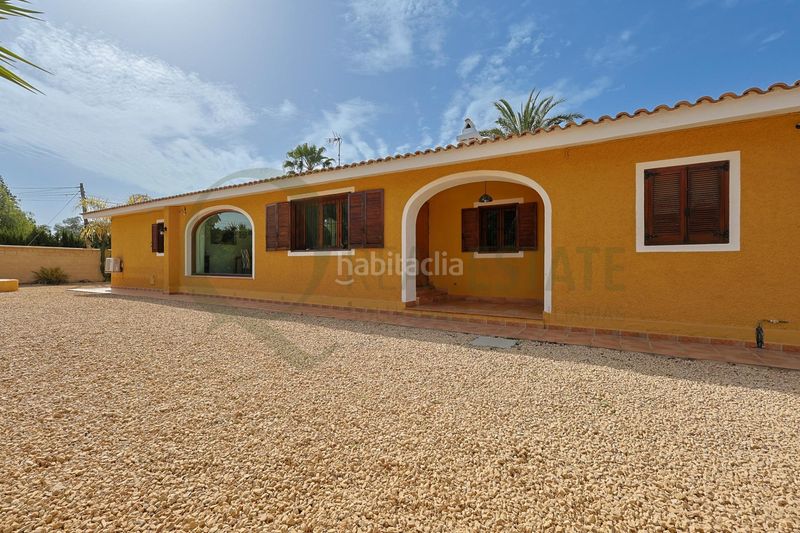 Foto ead65af7-6fc7-4426-8354-82a0d04eaedb. Xalet amb aparcament piscina a Almajada-Ravel Mutxamel