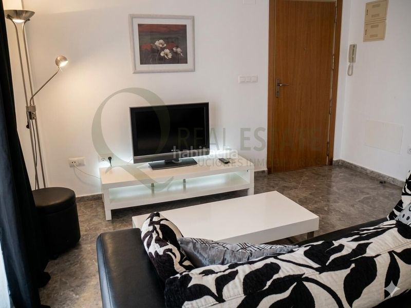 Foto 5301ea55-e653-4395-9f14-6e07011ce77e. Casa adossada amb aparcament piscina a Bonalba-Cotoveta Mutxamel
