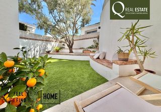 Xalet  Calle calle ni�a. Villa mediterr�nea con piscina y jard�n en muchavista para famil