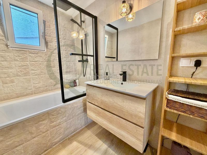 Foto d84f3cac-52bc-40db-8594-ec25dd911f0c. Chalet villa mediterránea con piscina y jardín en muchavista para familias. en Campello (el)
