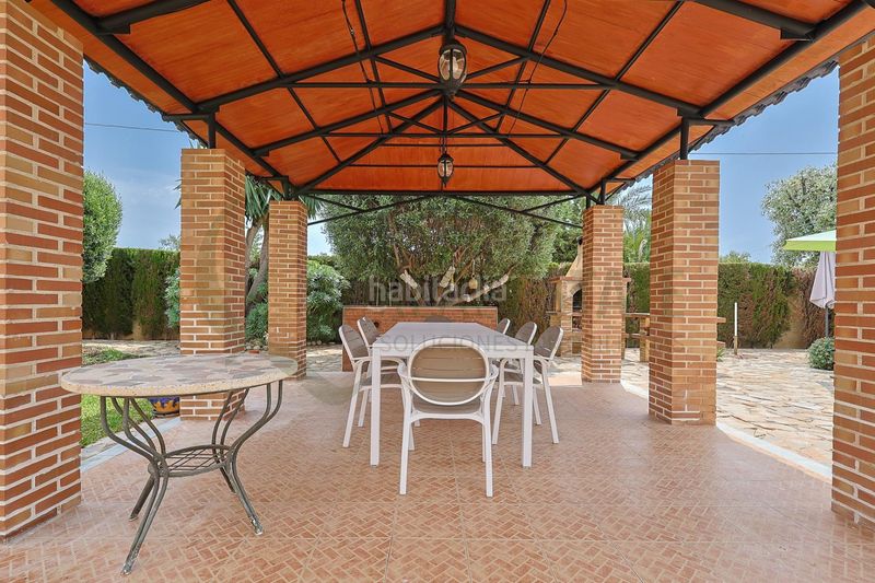 Foto 637198e1-0080-48ca-b3c7-7bb8a7d665a1. Chalet mit heizung parking in Villafranqueza Alicante