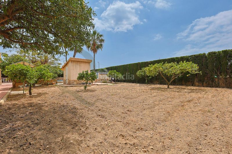 Foto ccc95e3b-7d3d-4638-80cc-77847783ba4f. Chalet mit heizung parking in Villafranqueza Alicante