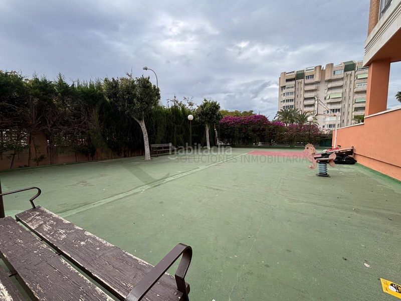 Foto 41800cb4-4997-4216-b82b-4967063b01c9. Casa adossada amb calefacció aparcament piscina a Alicante