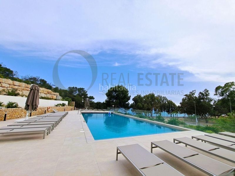 Foto 56382bd6-53b8-4217-a296-357aff6221d8. Pis amb piscina a Platja de Torres Vila Joiosa (la)