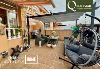 House  Calle finlandia. Bungalow dúplex con terraza, patio y excelente ubicación en puer