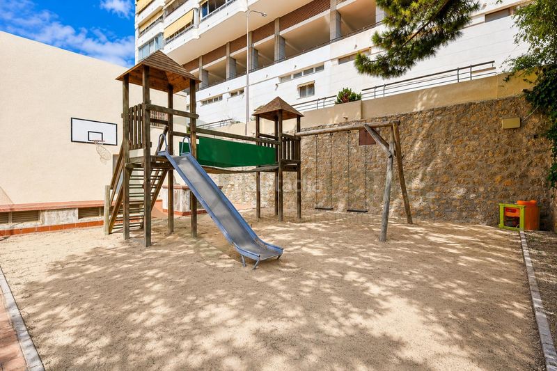 Foto 01afacbd-854d-4a8b-ab59-35f262c0f1ed. Pis amb aparcament piscina a Albufereta Alicante