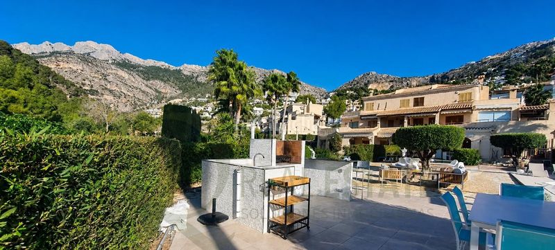 Foto a5243788-9ab4-4a9b-a615-c5a95aad0cdf. Pis amb calefacció piscina a Altea hills Altea