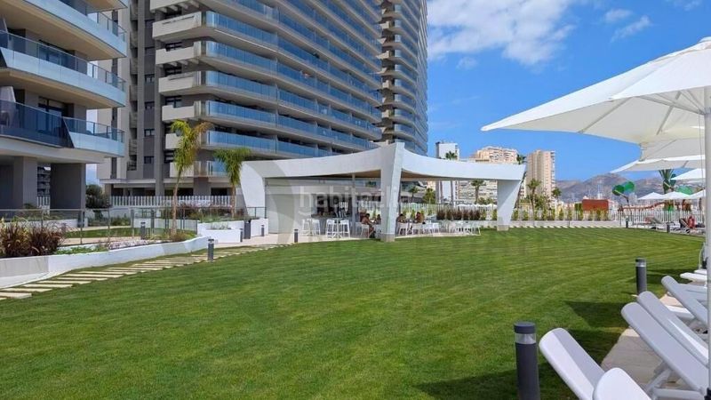 Foto b27be352-898c-47bf-8097-cfc262efedef. Piso icono de lujo en costa blanca diseño hitech, vistas infinitas al mar y máxima privacidad en Benidorm