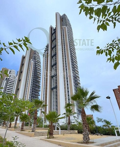 Foto b489eb9d-13b0-4324-a970-3e22883d3c60. Piso icono de lujo en costa blanca diseño hitech, vistas infinitas al mar y máxima privacidad en Benidorm