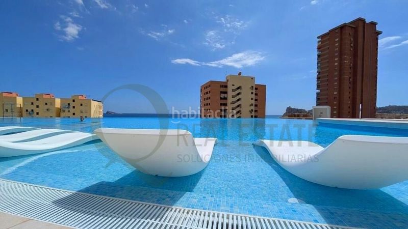Foto dac8d40f-338d-471d-8d9b-d632fb055802. Piso icono de lujo en costa blanca diseño hitech, vistas infinitas al mar y máxima privacidad en Benidorm