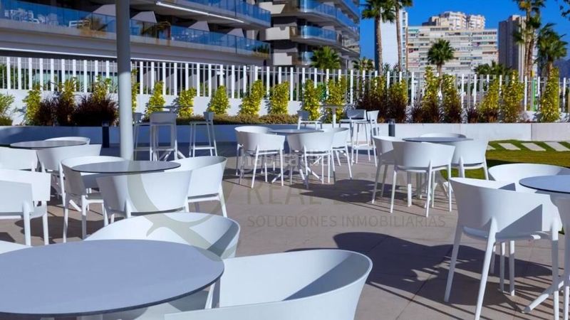 Foto ebbf6a42-9b9b-47a4-b2d3-aace9c941d17. Piso icono de lujo en costa blanca diseño hitech, vistas infinitas al mar y máxima privacidad en Benidorm