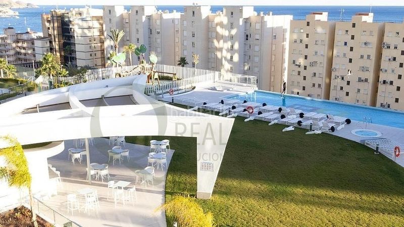 Foto eeb77230-1bbb-491b-a36d-58a733c52991. Piso icono de lujo en costa blanca diseño hitech, vistas infinitas al mar y máxima privacidad en Benidorm