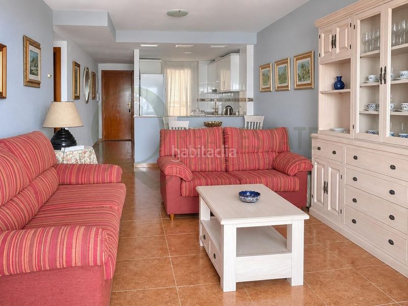Foto f18674ef-a39b-48ff-aee3-07be59571779. Pis amb aparcament piscina a Campello Playa Campello (el)