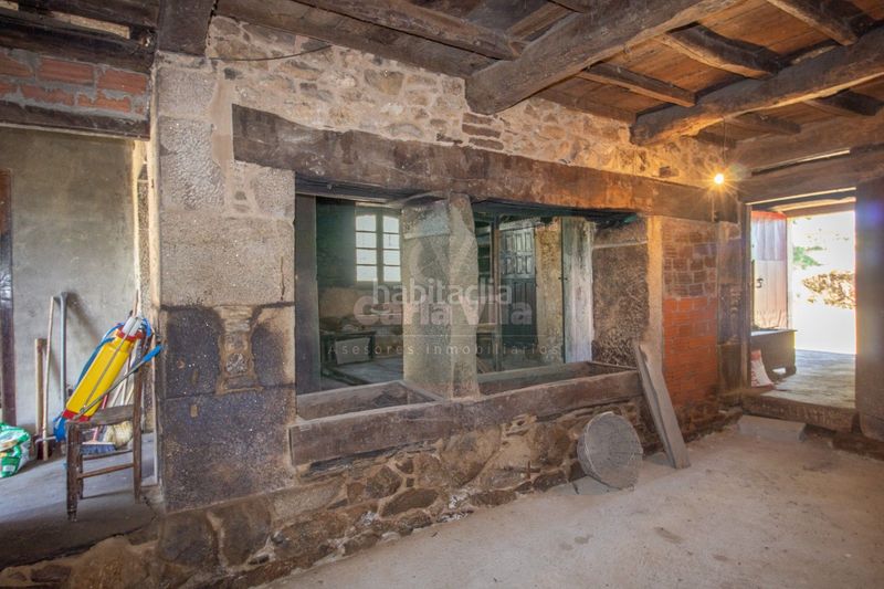 Foto 5e0e0de5-0c1d-4dab-836d-5939a3623d57. Chalet mit parking in Guntín
