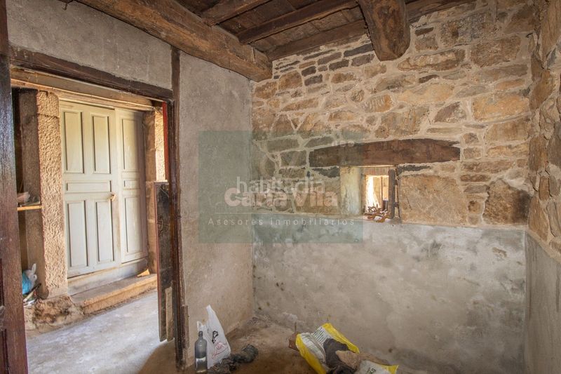 Foto 72d6d8fa-1ba9-49bb-a5f5-efc7d0a532c6. Chalet mit parking in Guntín