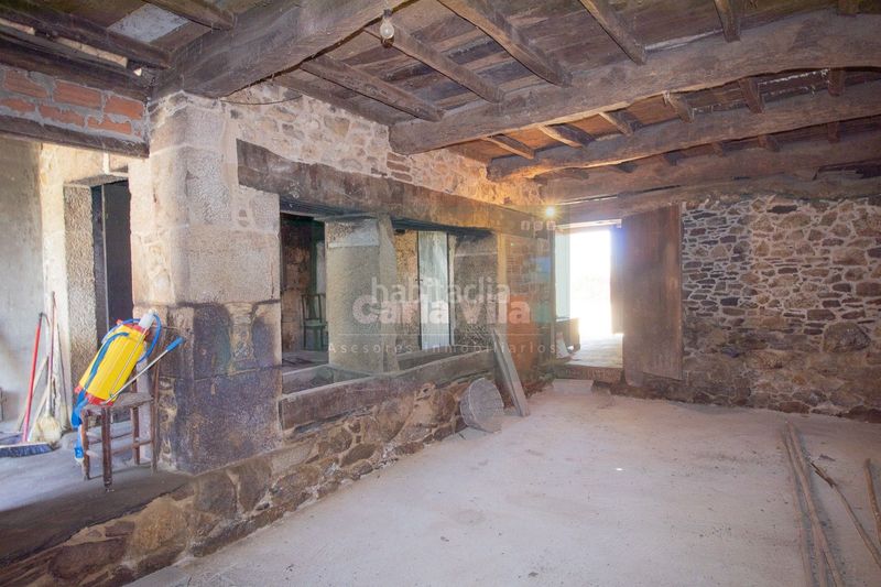 Foto bf42d9a3-c3aa-42d0-a54c-31f29655eeb4. Chalet mit parking in Guntín