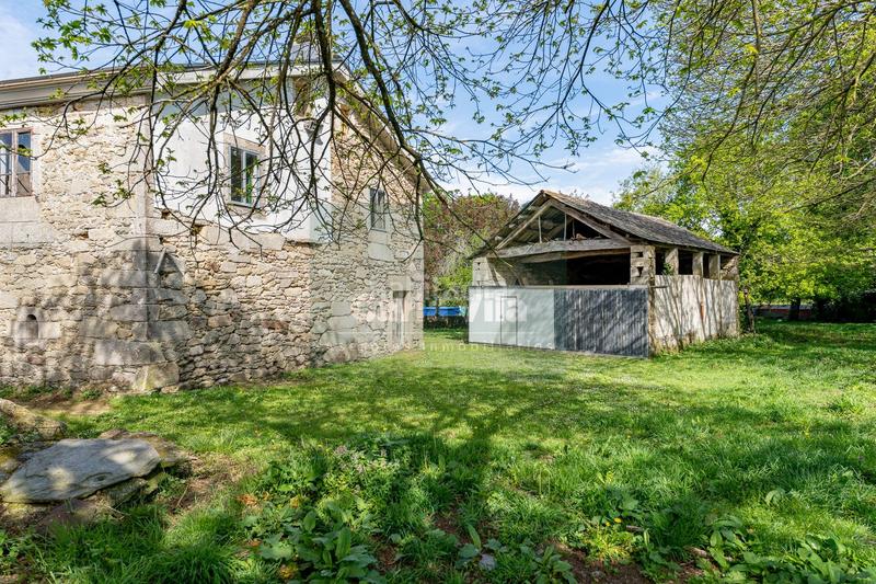 Foto 444a288d-f2a9-4b3d-9dbe-8b31b0b92345. Casa in avenida lugo 45 in Friol