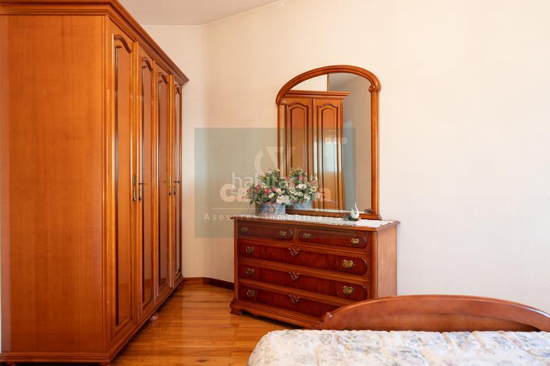 Foto 6a70fd6c-b9b9-4b8c-b6bd-5a239aef61ba. Piso amplitud y buenas condiciones en plena plaza fonte do rei en Lugo