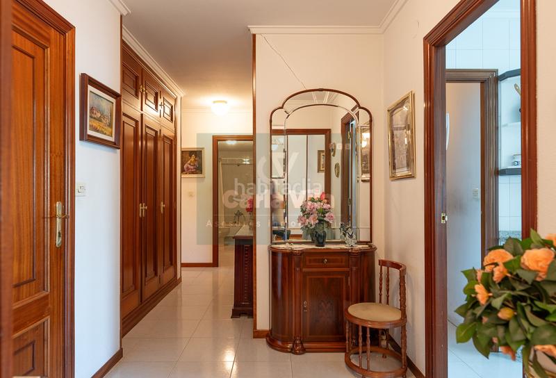 Foto 92b22163-336a-4baf-b7fa-7a51e6b2a10f. Piso amplitud y buenas condiciones en plena plaza fonte do rei en Lugo