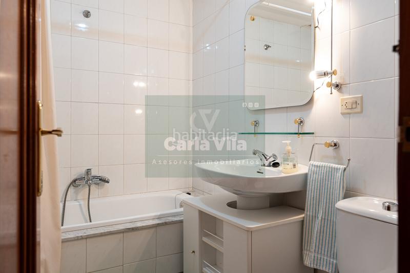 Foto c9d1825c-bfb2-4212-9d9b-bbe0a5587b1c. Piso amplitud y buenas condiciones en plena plaza fonte do rei en Lugo