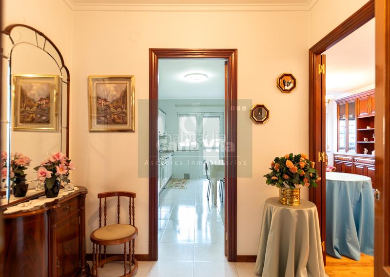 Foto db0bf542-30a6-4544-b895-9dc2d6ce86af. Piso amplitud y buenas condiciones en plena plaza fonte do rei en Lugo