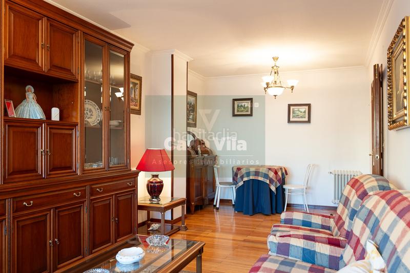 Foto ef3853d3-8ec3-4b0b-9a3e-7469c87969f5. Piso amplitud y buenas condiciones en plena plaza fonte do rei en Lugo