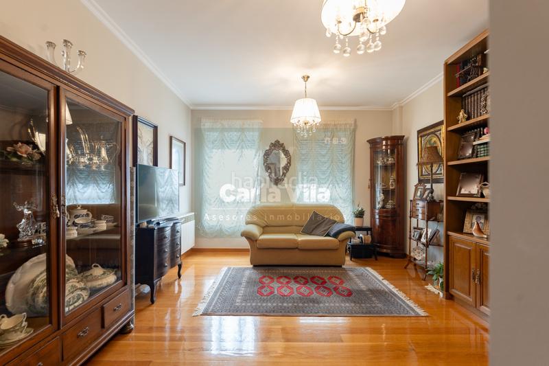 Foto 730e4f0f-d6c2-4bc9-9738-e08562ec3b79. Dúplex  en estado envidiable, con dormitorio en planta baja en Lugo