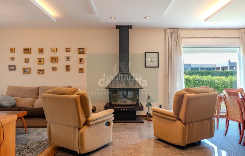 Foto 0876bc7b-b7c5-4e25-aad5-25fefe16c4d8. Chalet con riscaldamento parcheggio in Outeiro de Rei