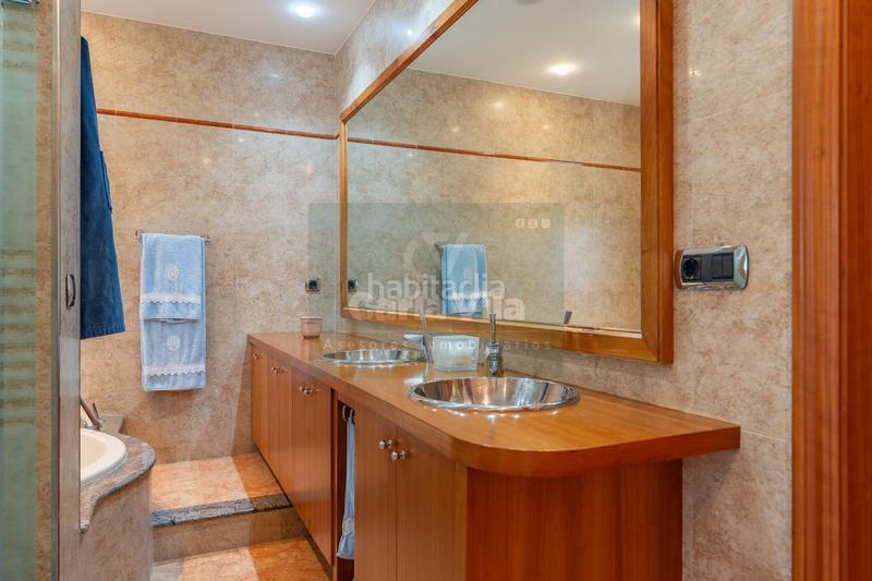 Foto 1ecec751-d5e7-4880-9c09-a00d38d8c457. Chalet con riscaldamento parcheggio in Outeiro de Rei