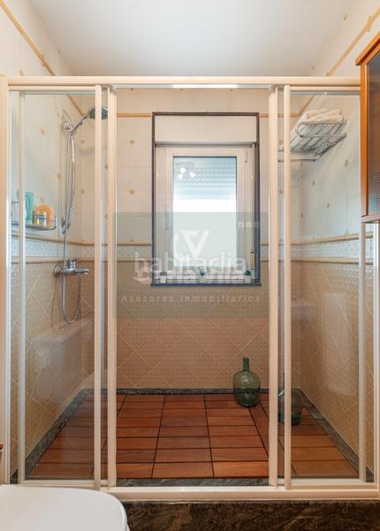 Foto 504d9f83-6dd5-45e7-913b-caf64f46685c. Chalet con riscaldamento parcheggio in Outeiro de Rei