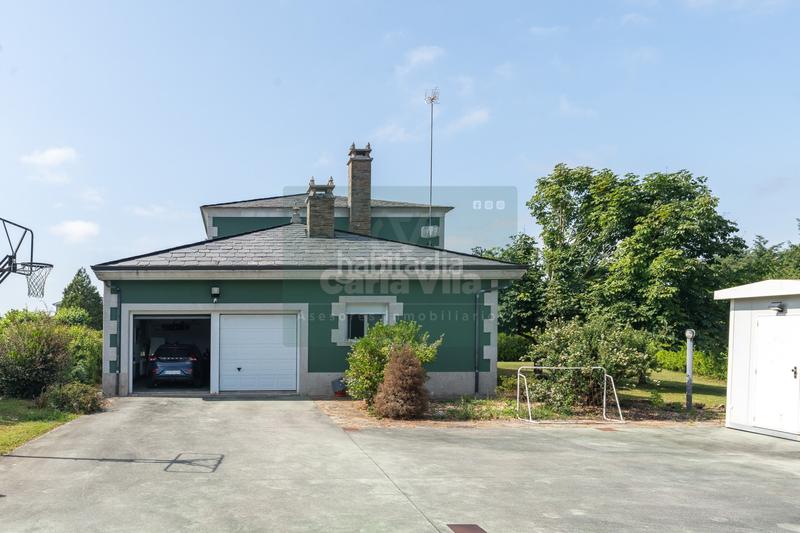 Foto 76224e9f-bb60-4acd-adbe-25e3506fe9de. Chalet con riscaldamento parcheggio in Outeiro de Rei