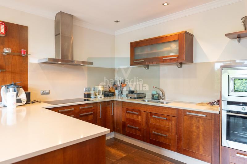 Foto 305354a2-19f3-4c11-beed-2042fd7f35b8. Chalet mit kamin heizung parking pool in Parroquias del Oeste Lugo