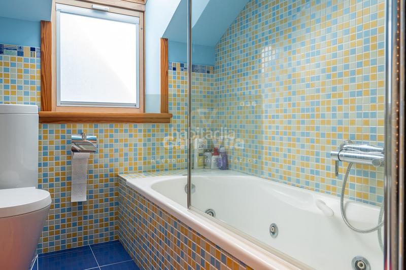 Foto 678cb2c3-e2fb-48ce-98d3-8376a7cb0155. Chalet mit kamin heizung parking pool in Parroquias del Oeste Lugo