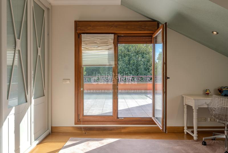 Foto 9a3bc855-15a5-4cea-8819-c85f9c16588f. Chalet mit kamin heizung parking pool in Parroquias del Oeste Lugo