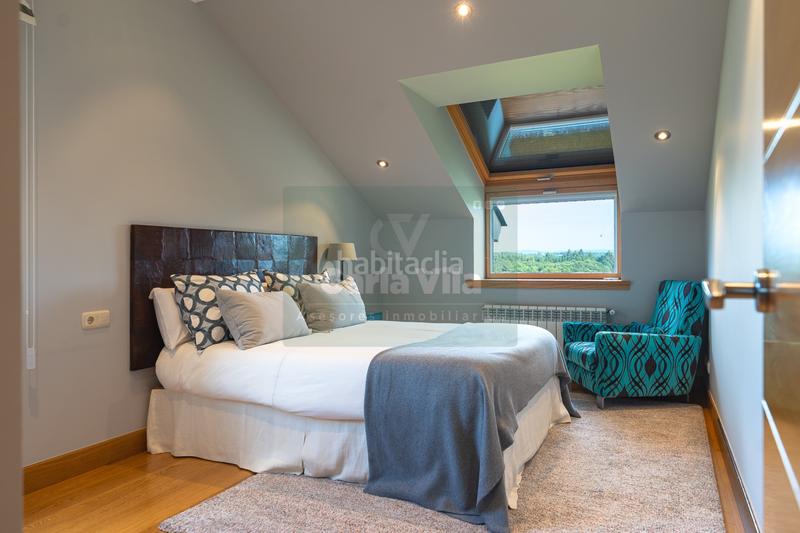 Foto f24fe785-e929-405e-b182-989e7625d871. Chalet mit kamin heizung parking pool in Parroquias del Oeste Lugo