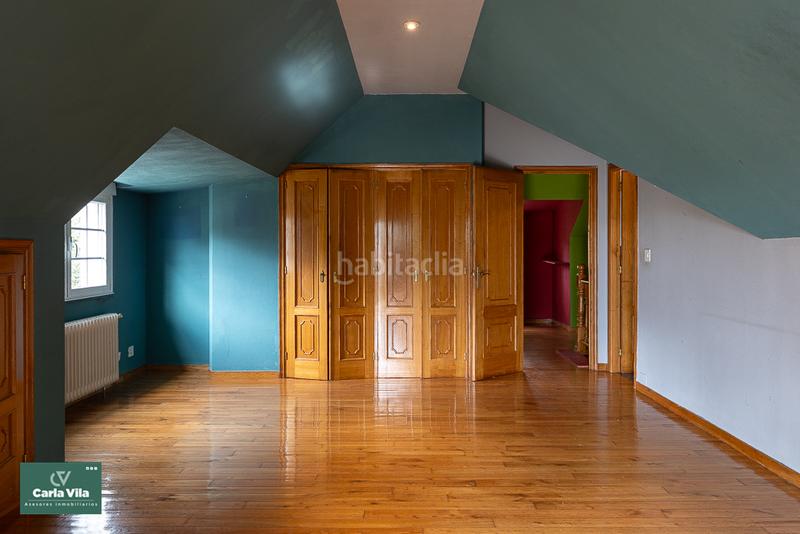 Foto 2d1e86e9-a69d-4e7b-b758-5e5fff14ad7d. Chalet avec cheminée chauffage parking piscine dans Lugo