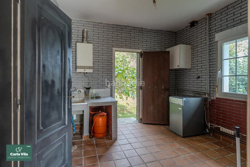 Foto 52d41e98-315d-414c-a8d9-57fbb351d3d5. Chalet avec cheminée chauffage parking piscine dans Lugo