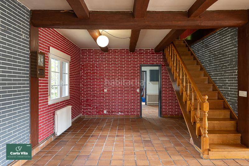 Foto 763e42d1-d3f9-4b8c-a33e-e5280aec592e. Chalet avec cheminée chauffage parking piscine dans Lugo