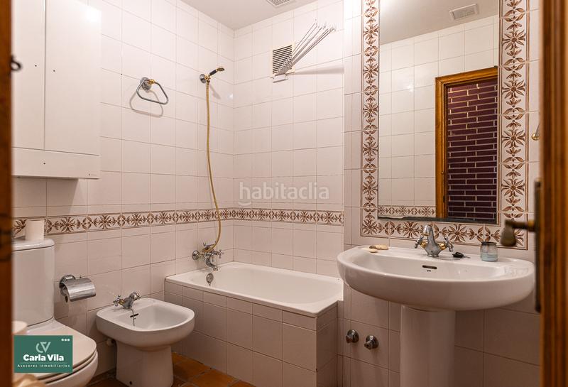 Foto aa529bf6-35f0-42da-a929-67d87d880c1e. Chalet avec cheminée chauffage parking piscine dans Lugo